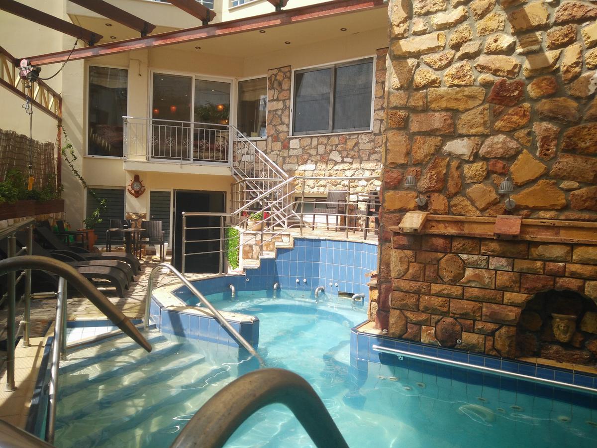 9 Queens Spa Hotel Loutra Edipsou  Exterior foto